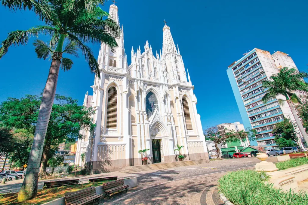 Catedral Metropolitana de Vitória é o 2º ponto turístico mais visitado do ES