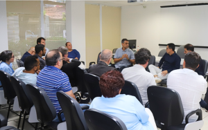 Reunião com moradores, Prefeitura e MPES. Foto: MPES