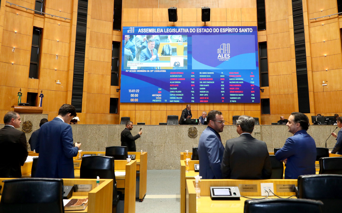 Sessão ordinária na Ales tratou de crime cometido por membros de facção criminosa. Foto: Paula Ferreira/Ales