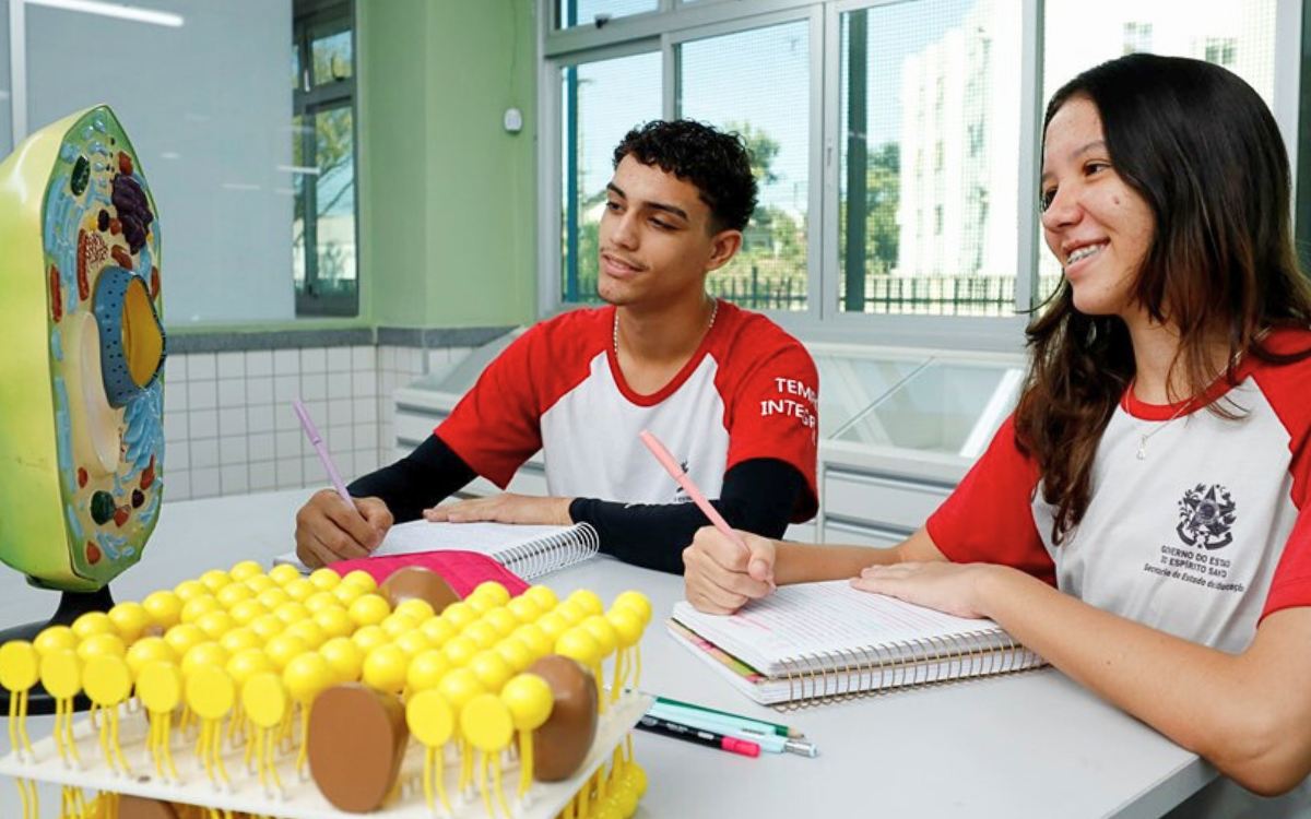 O MEC começa a pagar a sexta parcela do programa Pé-de-Meia de 2025. Cerca de 3,4 milhões de alunos do ensino médio e EJA serão beneficiados. . Foto: Sedu/Governo do ES