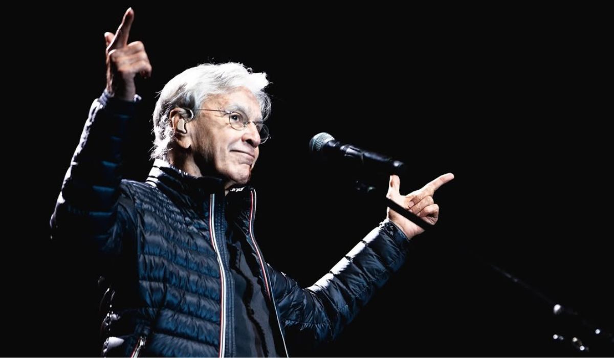 Caetano Veloso se apresenta neste domingo em Vila Velha. Foto: @roncca