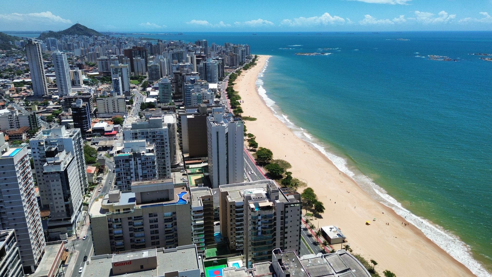 Tempo firme em todo território capixaba. O céu terá poucas nuvens e o sol deve predominar. Confira a previsão. Foto: Fabrício Lima