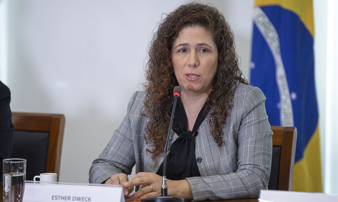 Esther Dweck, ministra da Gestão, enfatiza a necessidade de participação de Estados e municípios na reforma administrativa/Fonte: ES BRASIL Autor: ES Brasil