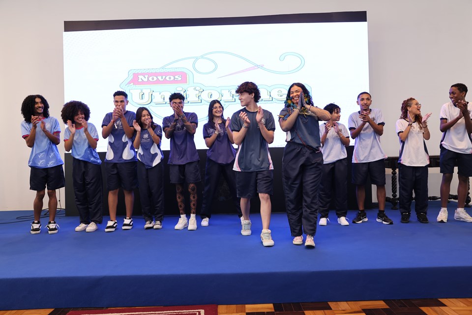Novos uniformes da rede estadual capixaba foram revelados por meio de um desfile que exibiu as peças, desenvolvidas com foco na identidade, no conforto, na praticidade e no senso de pertencimento. Foto: Helio Filho/Secom