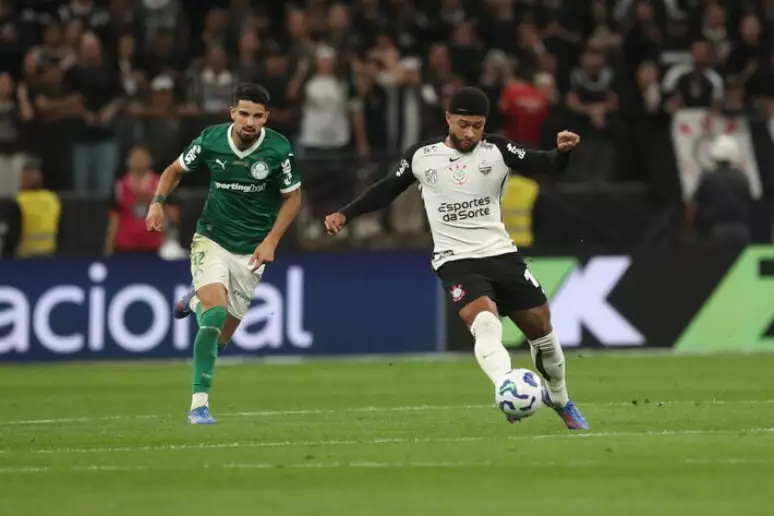No último dérbi do ano, Corinthians e Palmeiras empatam em 1 a 1 na Neo Química Arena pela 22ª rodada do Brasileirão/ FOTO: Felipe Rau/Estadão