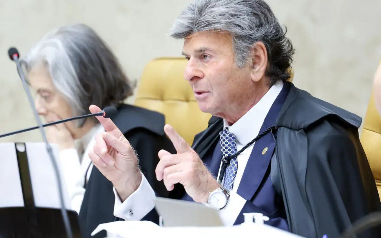 Luiz Fux, do STF, detalha que agravante de organização criminosa por arma de fogo requer uso efetivo. Sem comprovação, aumento de pena é afastado em denúncia/ Foto: Antônio Augusto - STF