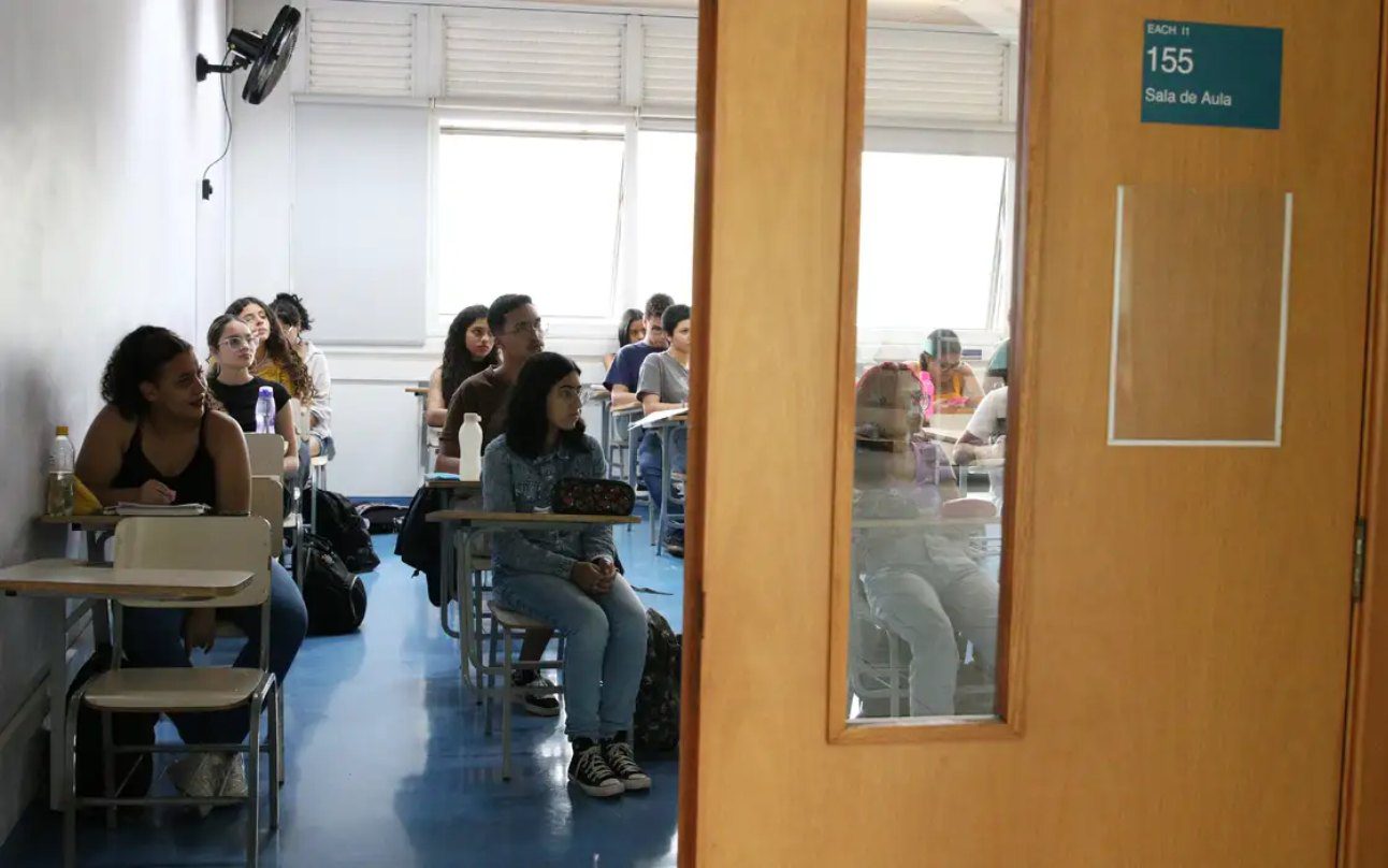 Prepare-se para o CNU 2025! Com provas em 5 de outubro e 7 de dezembro, confira o cronograma, horários e como acessar seu Cartão de Confirmação de Inscrição/ Fonte: COMUNHÃO