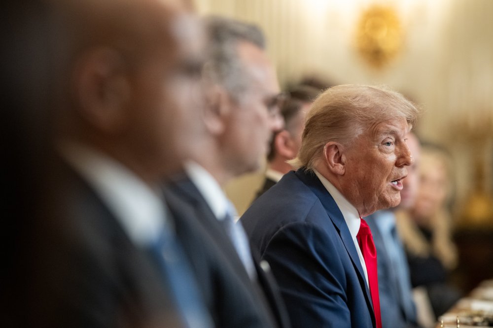 Em entrevista, Donald Trump critica o Fed e Powell por juros, defende políticas tarifárias e o caso na Suprema Corte - Foto por: Daniel Torok / Fonte: Fotos públicas