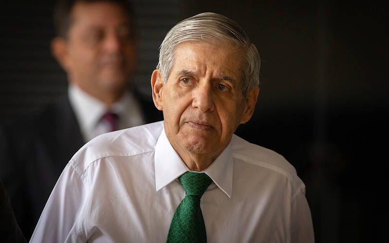 Advogado de Augusto Heleno, Matheus Milanez, defende no STF que o general se afastou de Bolsonaro no fim do governo/ Fonte: Acervo- ES Brasil