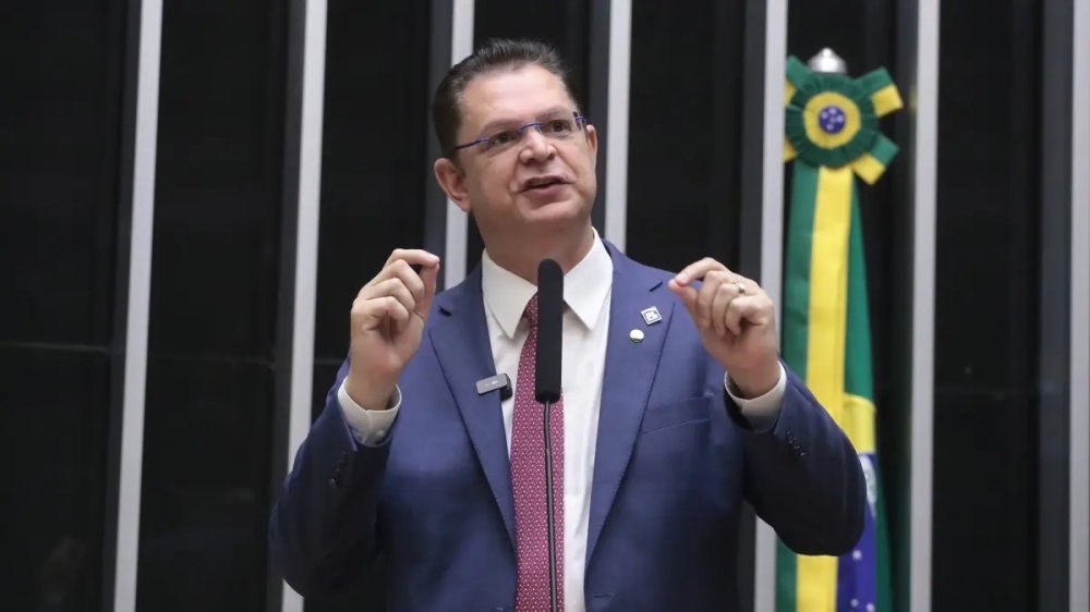 Sóstenes Cavalcante (PL-RJ) afirma que aliados de Bolsonaro conversam com ministros do STF para garantir anistia e reverter inelegibilidade - foto: Bruno Spada