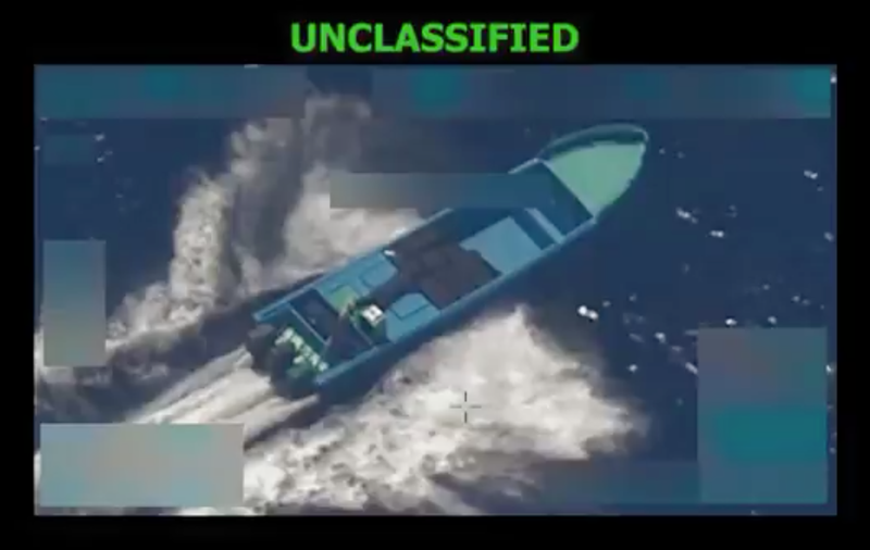 A ONU, via Volker Türk, exige que os EUA cessem ataques a embarcações no Caribe e Pacífico. Cita mais de 60 mortes e violação do direito internacional - Foto: @SecWar/ Fotos Públicas