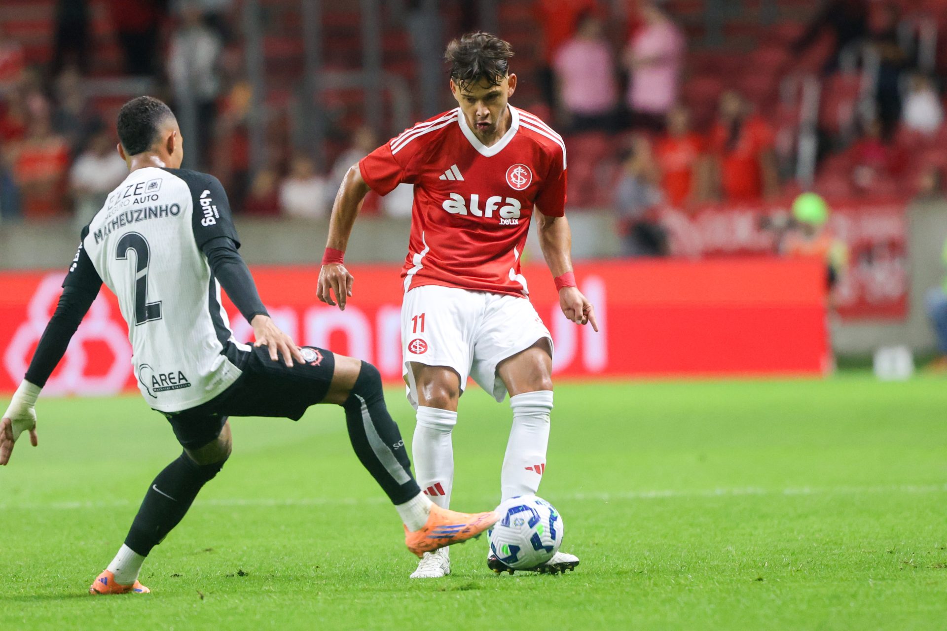 Corinthians e Inter ficam no 1 a 1 após pênalti dramático nos acréscimos da 26ª rodada do Brasileirão - Foto: Ricardo Duarte / Internacional