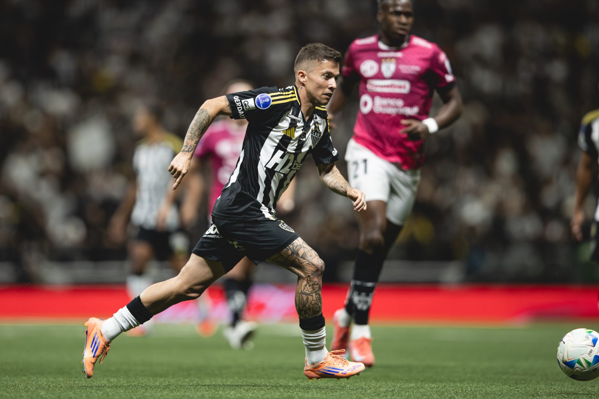 Com gols de Arana, Bernard e Hulk, Atlético-MG derrota Del Valle por 3 a 1 na Arena MRV e se classifica para a final da Sul-Americana - Foto: Pedro Souza / Atlético