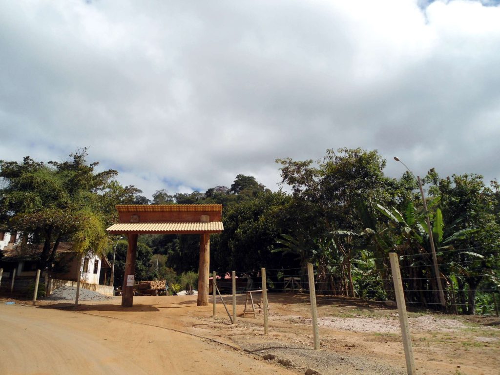 Cachoeira dos Vargas: lazer e contato com a natureza em Conceição do Castelo
