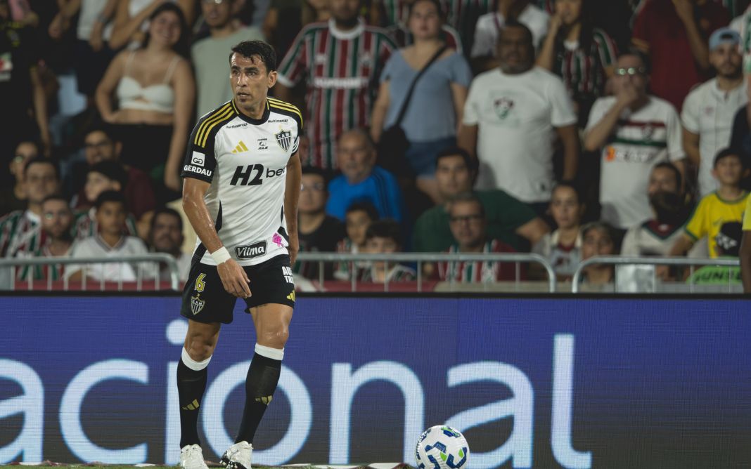 Galo e Leão se enfrentam sob alta pressão na Arena MRV, buscando reverter quadros de instabilidade no Brasileirão - Foto: Pedro Souza / Atlético