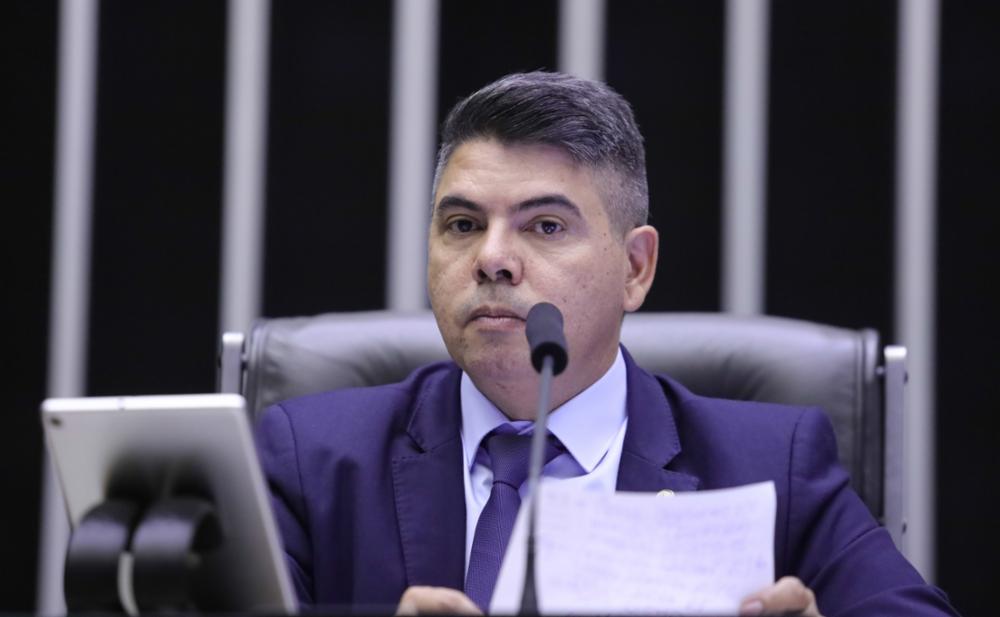 Messias Donato (Republicanos-ES) busca transparência sobre a negativa de cooperação federal após megaoperação no RJ. Foto: Divulgação