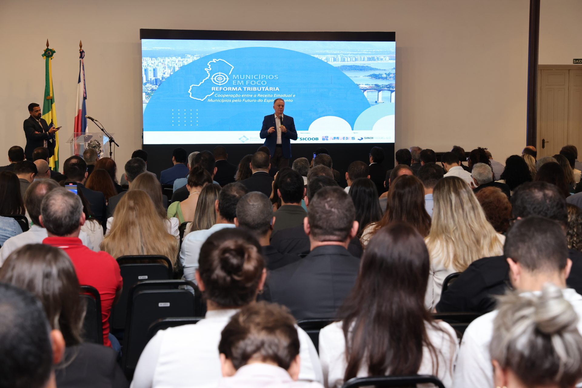 Seminário sobre a Reforma Tributária reuniu mais de 300 gestores e fiscais para debater os desafios da implementação em 2026. Foto: Hélio Filho (Secom)