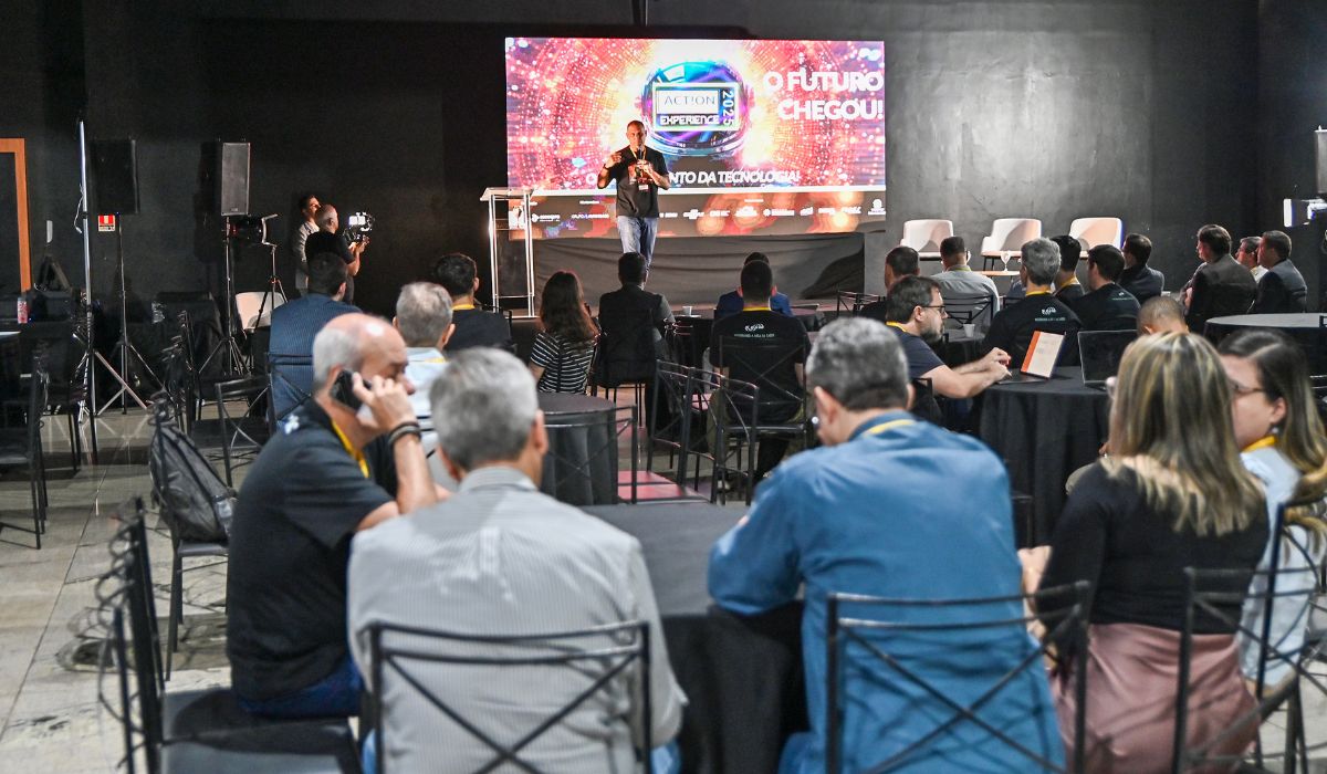 Evento reuniu profissionais e lideranças para debater o futuro da tecnologia no Espírito Santo. Foto: Fabricio Lima