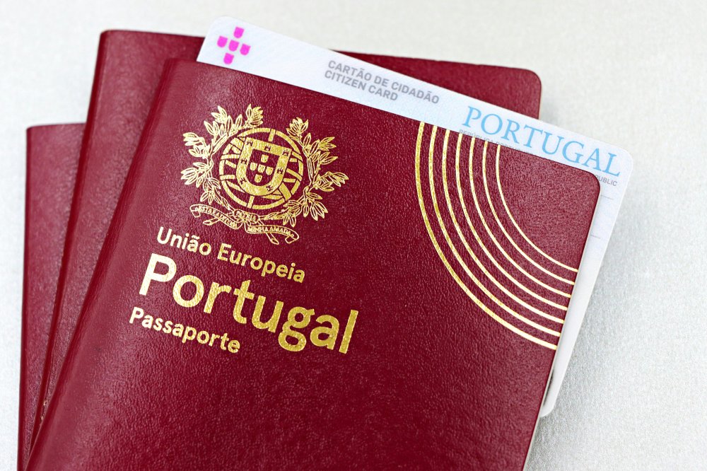 Portugal aprova lei que endurece acesso à cidadania. Brasileiros e CPLP precisarão de 7 anos de residência legal. Saiba o que muda e como afeta imigrantes - Foto: Marta Branco