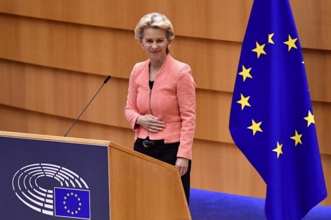 Ursula Von der Leyen detalha plano da UE para 2026, visando soberania em um mundo reconfigurado. Foco em competitividade, tecnologia e valores democráticos - Foto: Reprodução