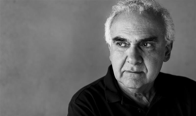 Nenhum brasileiro ganhou o Nobel em mais de um século, apesar de nomes indicados como César Lattes; agora, Milton Hatoum é cotado e renova esperanças do país - Foto: @miltonhatoum_oficial