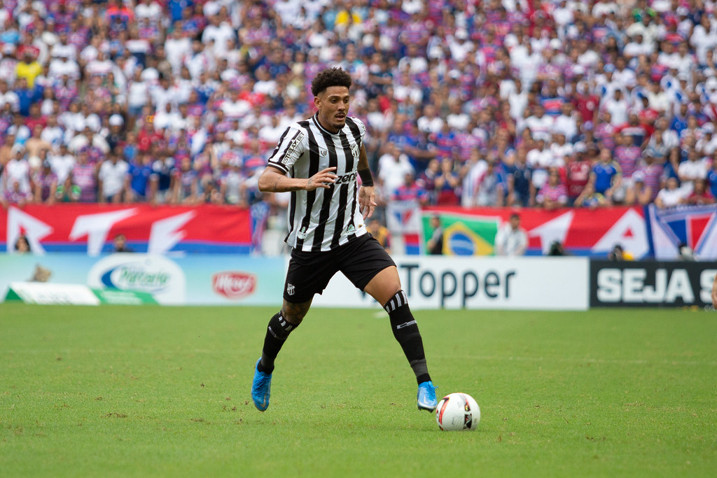 No Clássico-Rei 2025, Ceará empata com gol de Pedro Raul no fim, mantém invencibilidade e empurra Fortaleza para a vice-lanterna do Campeonato Brasileiro - Foto: Flickr
