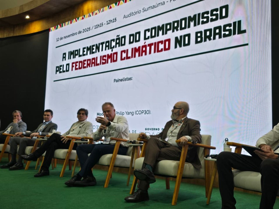 Governador apresenta na COP30, em Belém, o projeto IntegraCAR, que usa inteligência artificial e geotecnologia para acelerar a validação do Cadastro Ambiental Rural. Foto: Divulgação