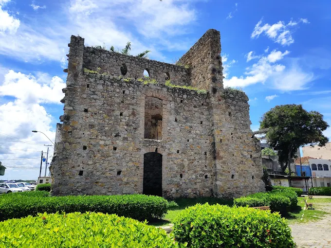 Mesmo inacabada, Igreja Velha de São Mateus traz charme para a cidade Mesmo inacabada, Igreja Velha de São Mateus traz charme para a cidade