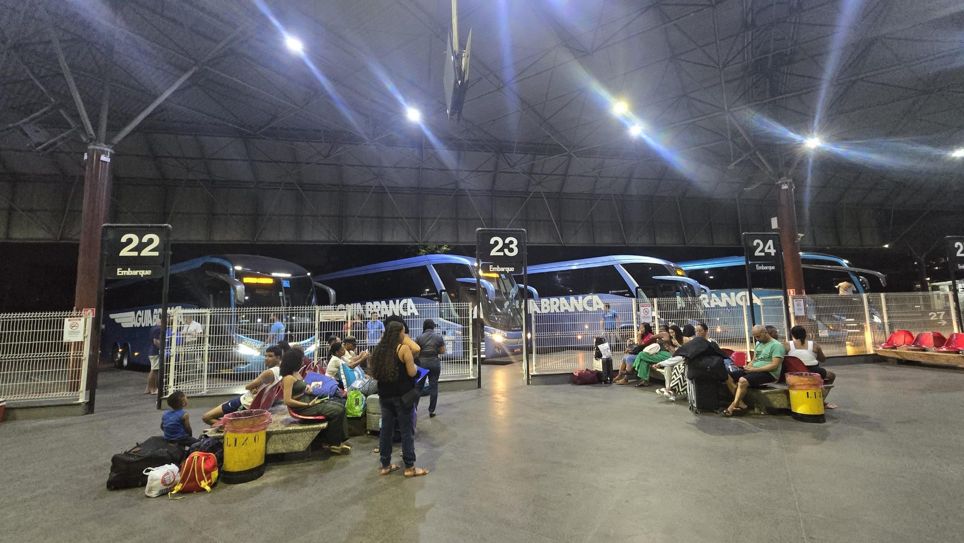 Águia Branca vai colocar 101 ônibus extras na Rodoviária de Vitória para o feriadão. Foto: Fabrício Lima