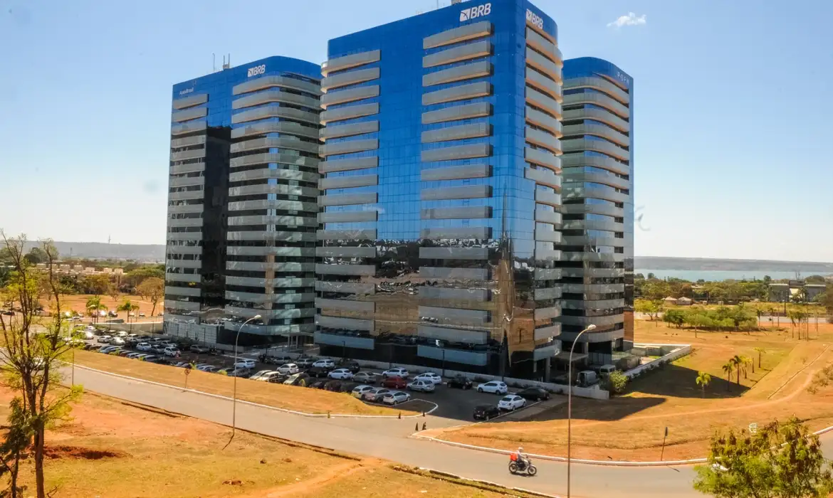 Presidente e diretor do BRB são afastados na Operação Compliance Zero da PF, que investiga títulos falsos. Dono do Banco Master foi preso - Foto: Paulo H. Carvalho/Agência Brasília