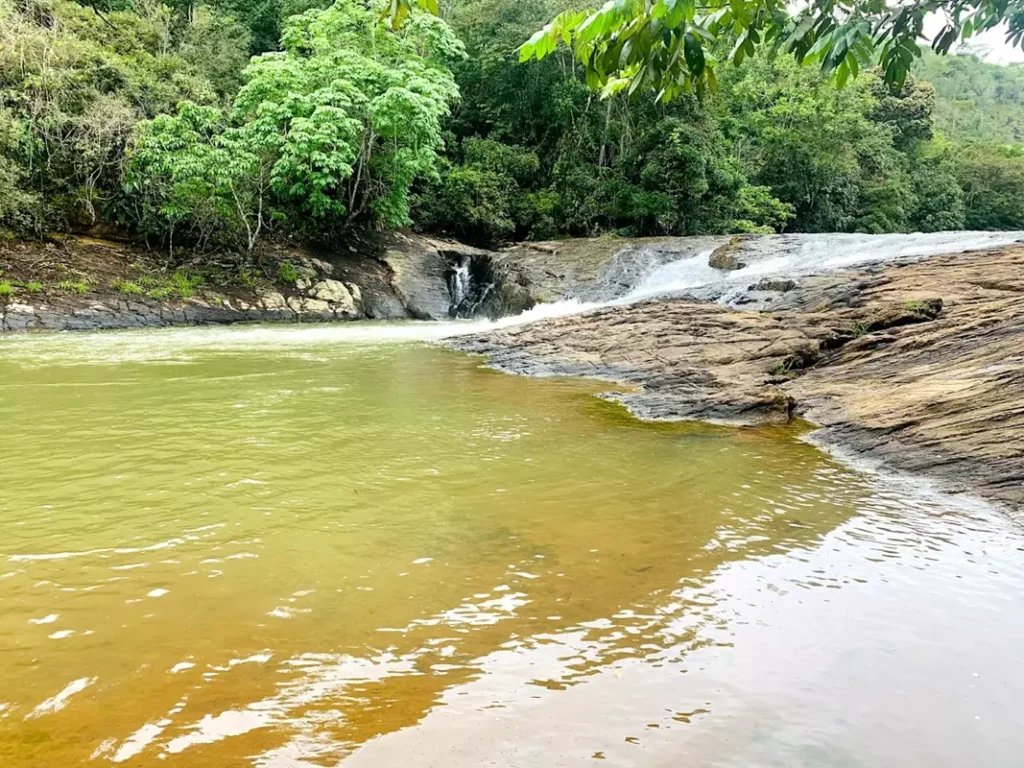 Descubra a Cachoeira do Retiro, em Santa Leopoldina Descubra a Cachoeira do Retiro, em Santa Leopoldina