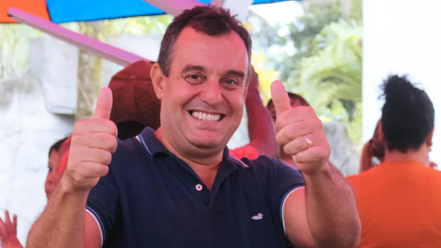 Vereador Ernane Aleixo (PL) é preso em operação contra o TCP na Baixada Fluminense. Suspeito de fornecer apoio para barricadas e negociar vagas por votos - Foto: Redes sociais/Reprodução