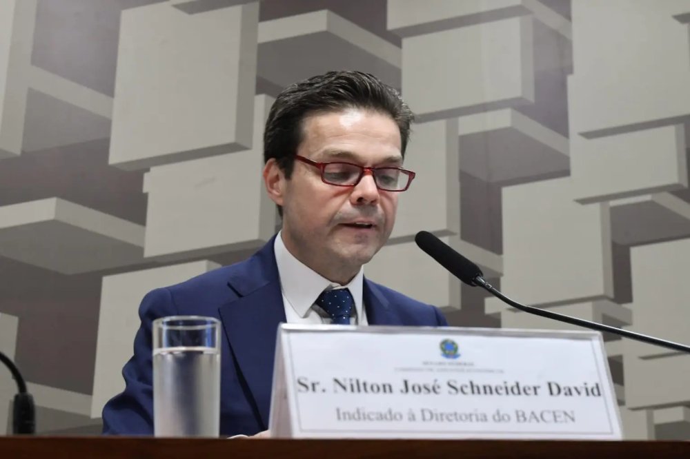 O diretor de Política Monetária do BC, Nilton David, revela que a alta da Selic não integra o cenário-base. Ele discute o corte de juros, meta de inflação - Foto: Reprodução