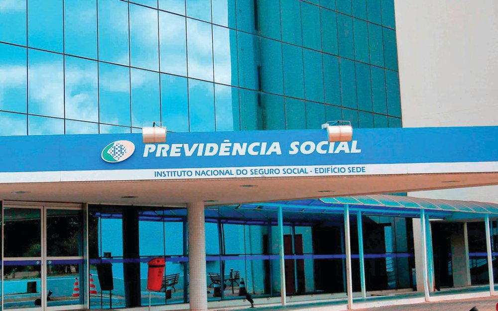 INSS inicia pagamentos do 13º salário para 2,3 milhões de novos aposentados e beneficiários que não receberam adiantamento - Foto: Piwigo