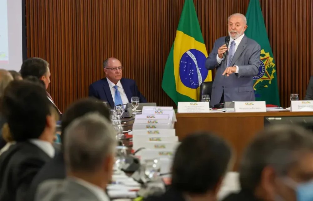 Entenda a briga por cargos e o movimento do governo. Foto: Fotos Públicas