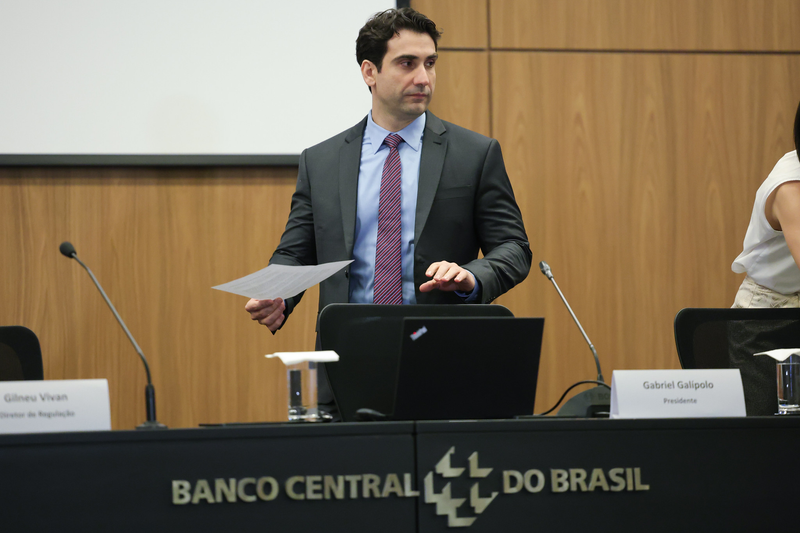 Gabriel Galípolo, presidente do BC, aborda desafios da comunicação de política monetária e a importância da credibilidade. Esclarece sobre acordos de leniência - Foto: Fabio Rodrigues-Pozzebom/ Agência Brasil