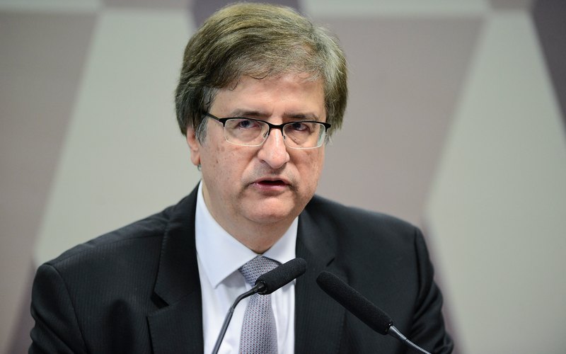 Durante sabatina, o procurador-geral Paulo Gonet defendeu um perfil discreto, sigilo e atuação sem vazamentos, contrastando com antecessores - Foto: Reprodução