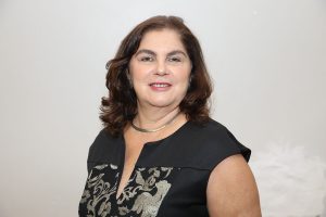 Lúcia Dornelas comemora a alta na certificação de Cariacica - Foto: Claudio Postay/ Prefeitura de Cariacica