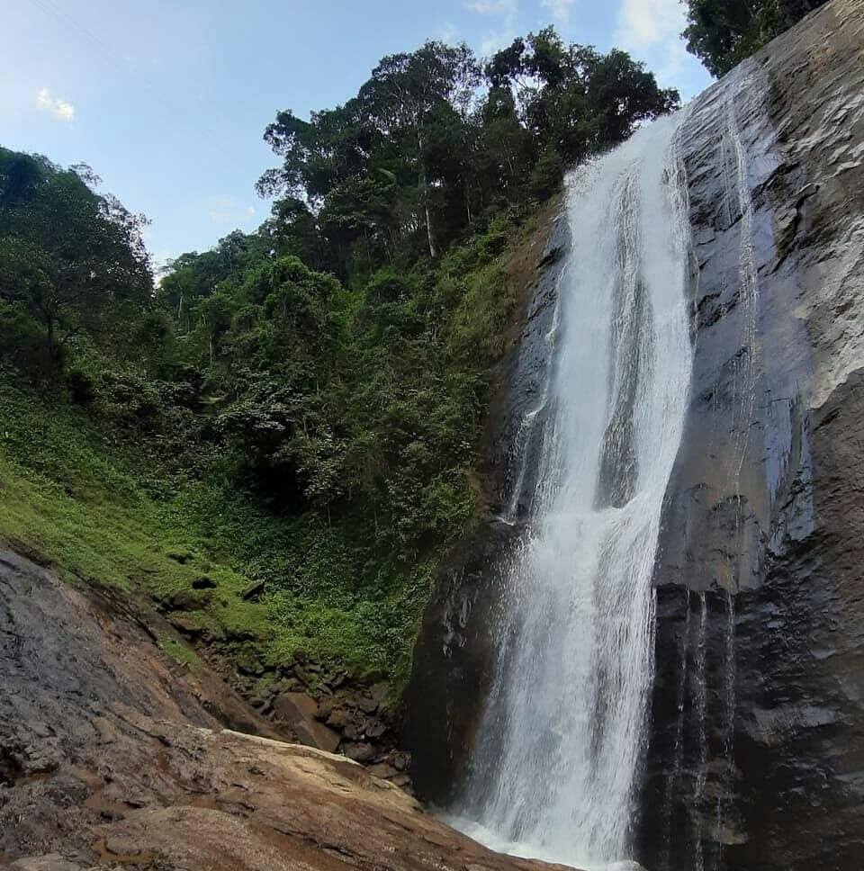 Cachoeira Véu da Noiva encanta visitantes Cachoeira Véu da Noiva encanta visitantes