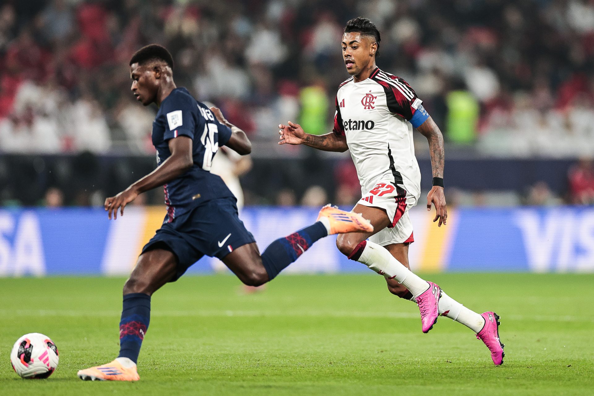Flamengo é vice da Copa Intercontinental ao perder para o PSG nos pênaltis após empate emocionante em Al Rayyan, Catar - Foto: Gilvan de Souza/Flamengo