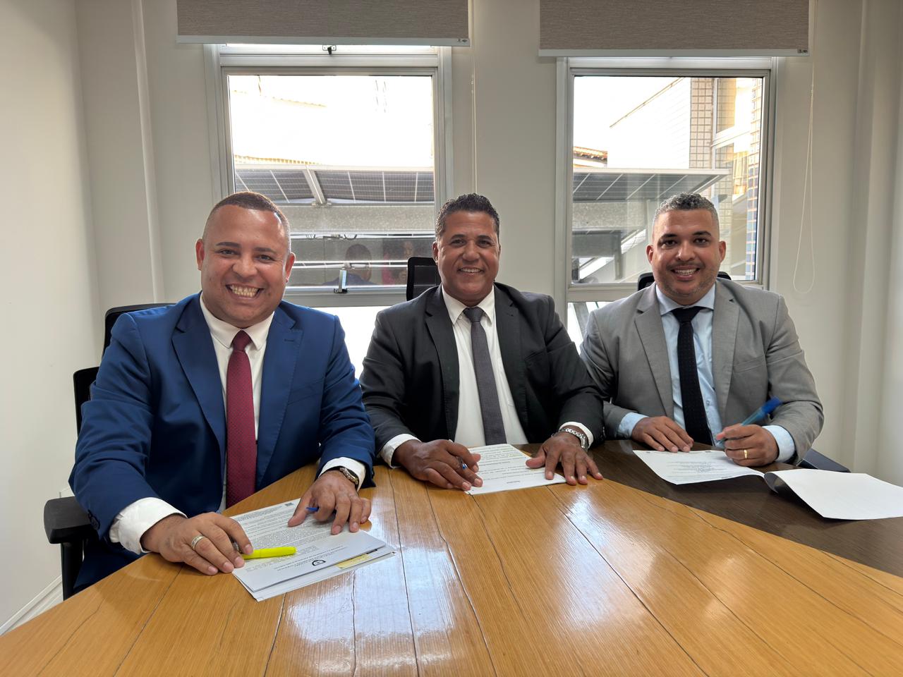 Reunião técnica da Comissão de Finanças da Serra aprova parecer favorável ao PPA 2026–2029. Foto: Divulgação (CMS)