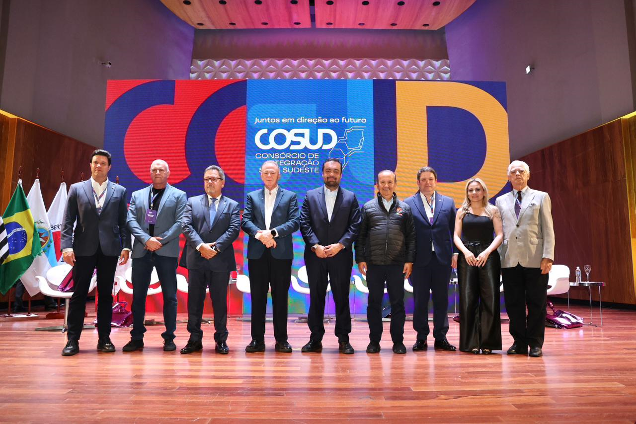 Renato Casagrande participa do 14º COSUD no Rio de Janeiro, ao lado de governadores do Sul e Sudeste, discutindo segurança pública e políticas integradas. Foto: Assessoria (Governo do RJ)