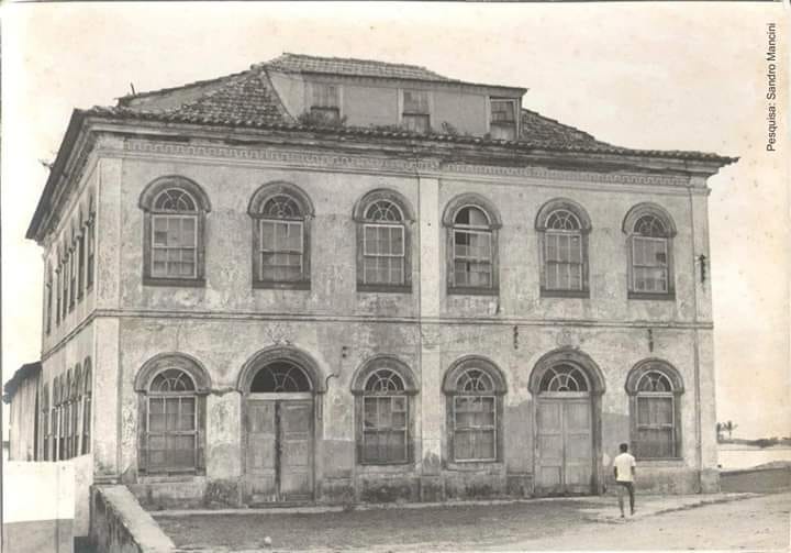 Ruínas do Trapiche: vestígios da história portuária de Marataízes Ruínas do Trapiche: vestígios da história portuária de Marataízes