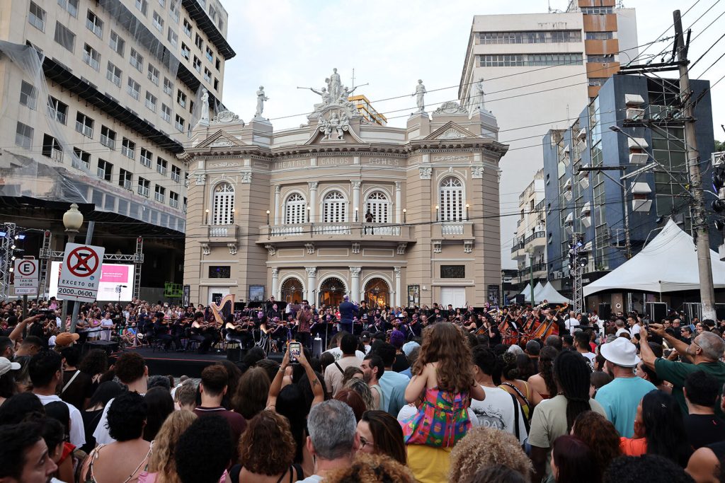 Theatro Carlos Gomes é palco da cultura em Vitória