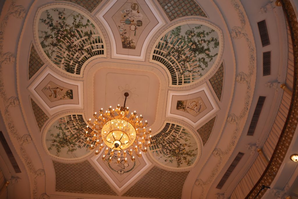 Theatro Carlos Gomes é palco da cultura em Vitória