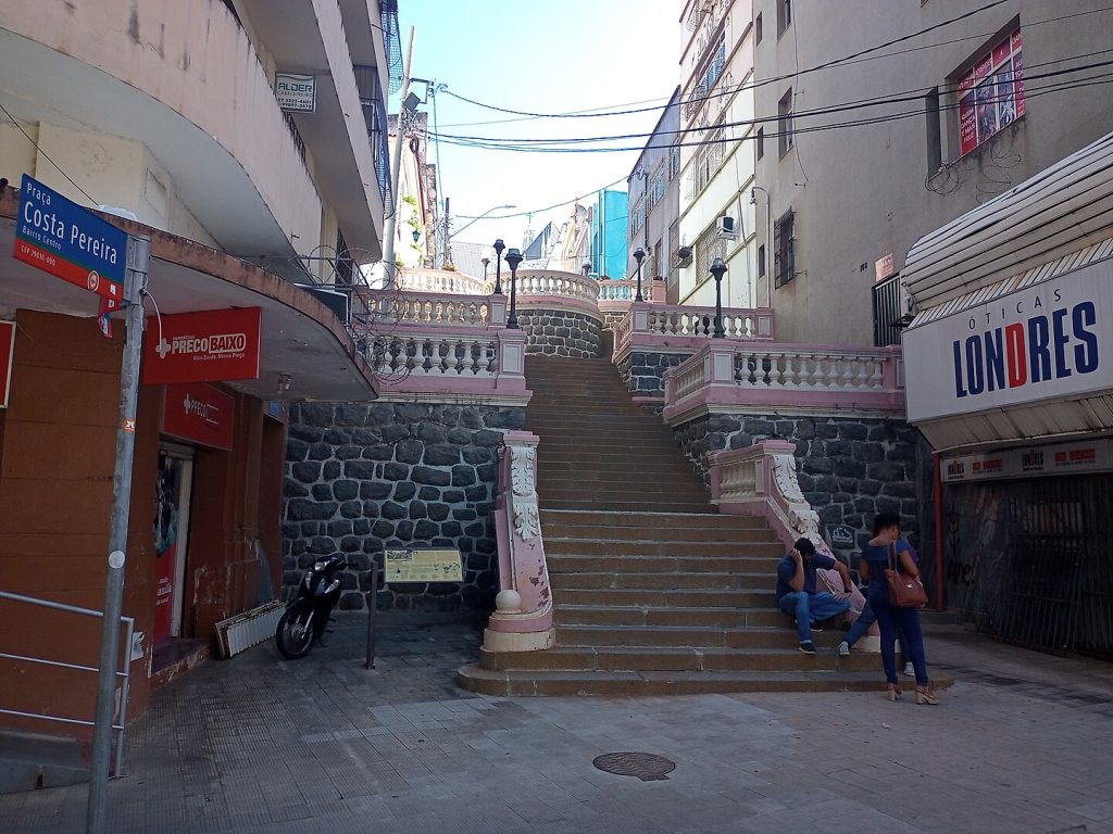 Escadaria São Diogo: caminho histórico entre ruas e memórias de Vitória