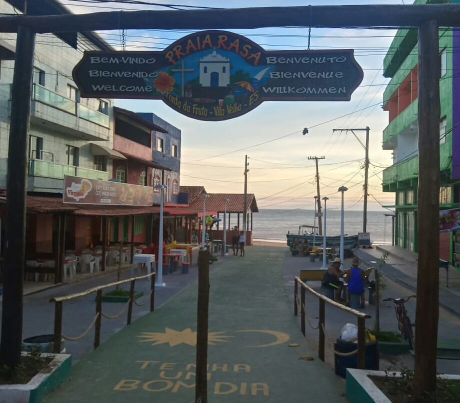 Ponta da Fruta: tranquilidade e belezas naturais em Vila Velha Ponta da Fruta: tranquilidade e belezas naturais em Vila Velha