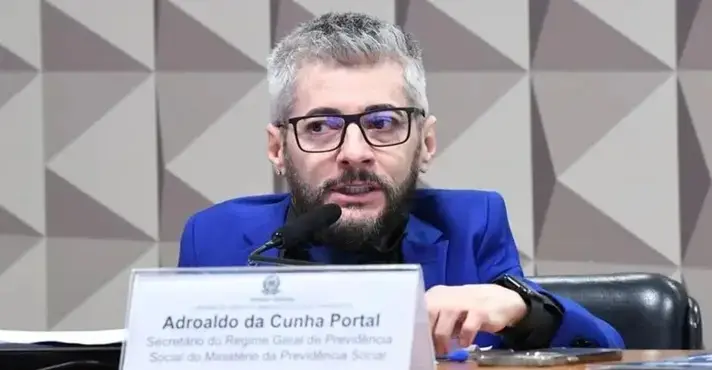 Adroaldo da Cunha Portal, secretário-executivo da Previdência, é preso; operação da PF aponta fraudes graves no INSS e corrupção no governo - Foto: Edilson Rodrigues/Agência Senado