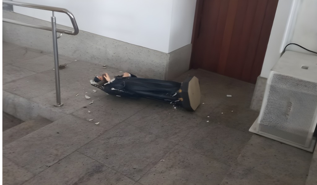 A Paróquia Santa Rita de Cássia, localizada na Praia do Canto, em Vitória, foi alvo de vandalismo na tarde desta quinta-feira (11). Foto: Arquidiocese de Vitória