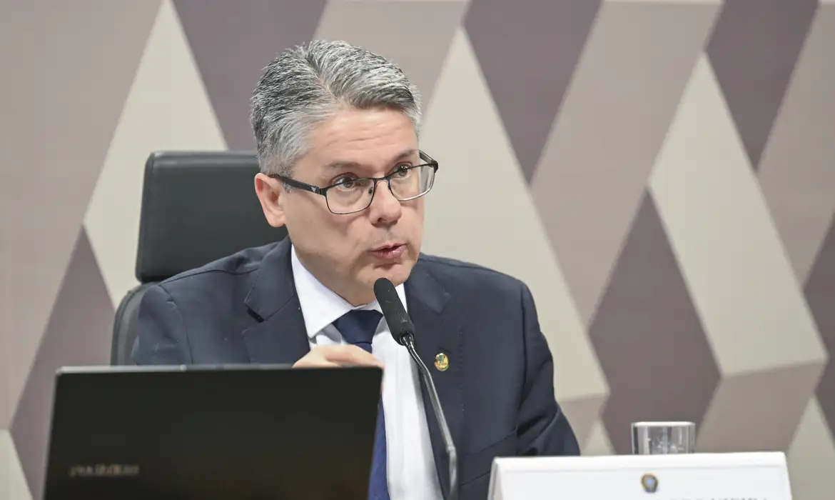 Senado aprova substitutivo do PL Antifacção, propondo imposto em bets para gerar R$30 bi/ano contra facções - Foto: Edilson Rodrigues/Agência Senado
